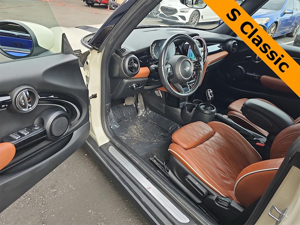 Thumbnail: 2022 MINI Cooper - 2