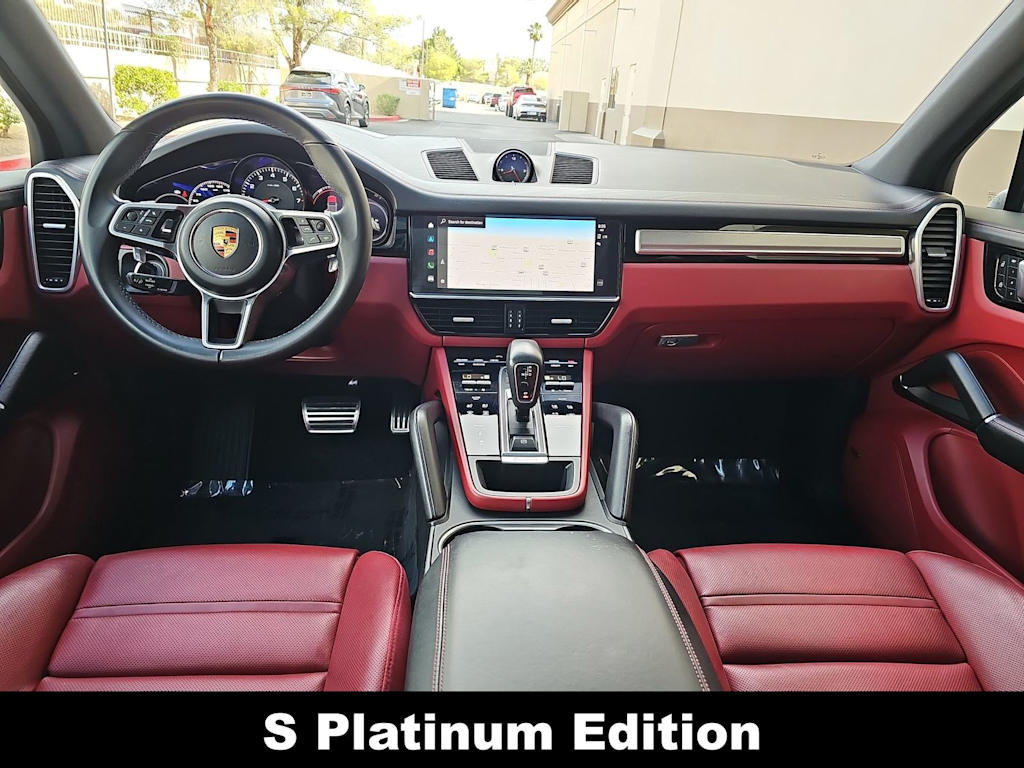 Thumbnail: 2023 Porsche Cayenne - 10
