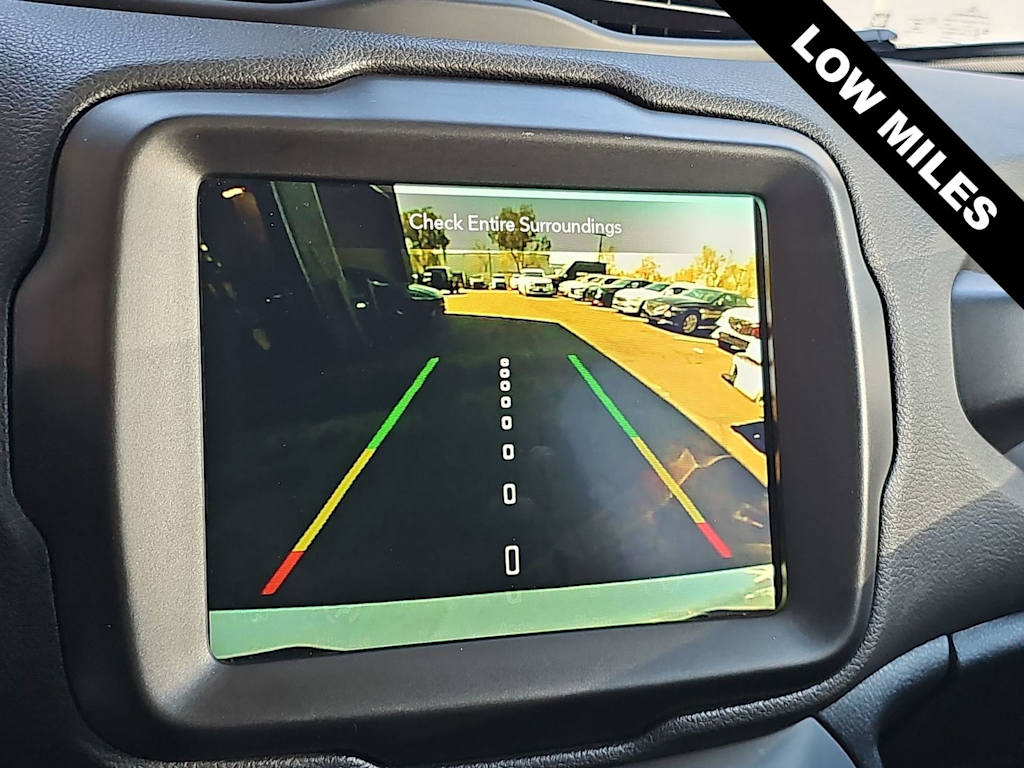 Thumbnail: 2023 Jeep Renegade - 25