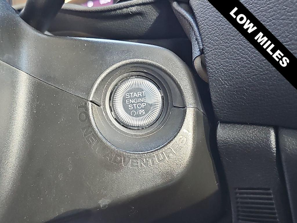 Thumbnail: 2023 Jeep Renegade - 24