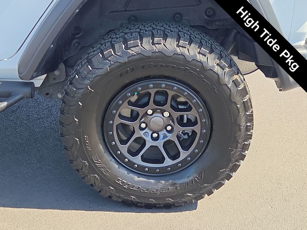Thumbnail: 2022 Jeep Wrangler - 8
