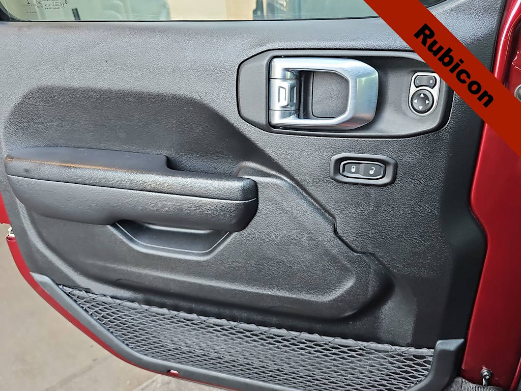 Thumbnail: 2021 Jeep Wrangler - 28