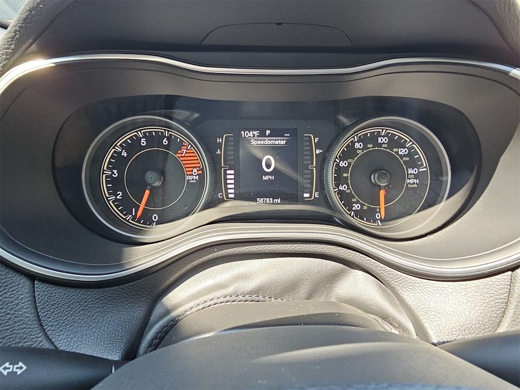 Thumbnail: 2021 Jeep Cherokee - 17