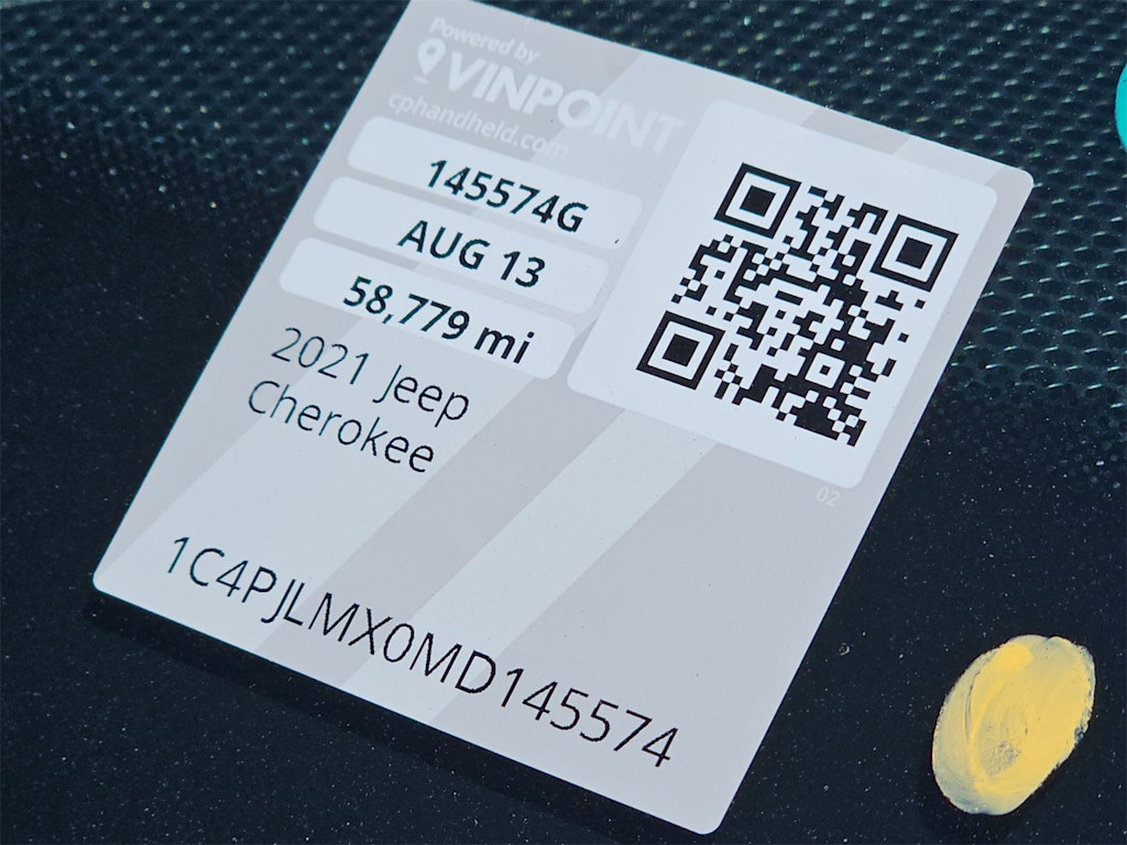 Thumbnail: 2021 Jeep Cherokee - 23