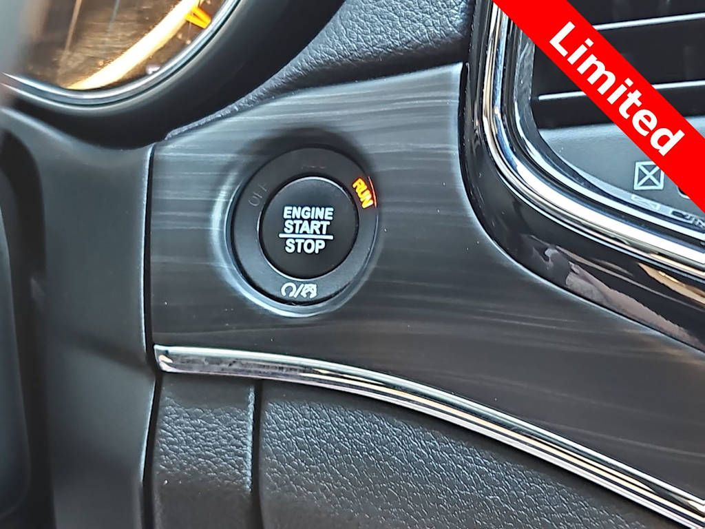 Thumbnail: 2021 Jeep Grand Cherokee - 25
