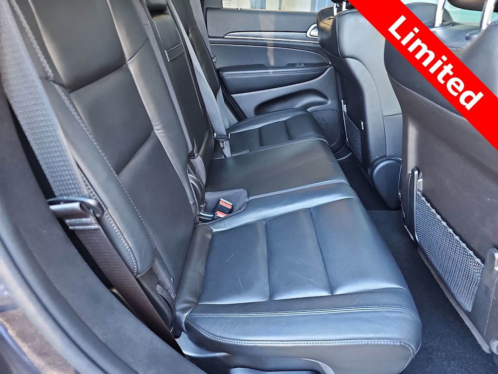 Thumbnail: 2021 Jeep Grand Cherokee - 24