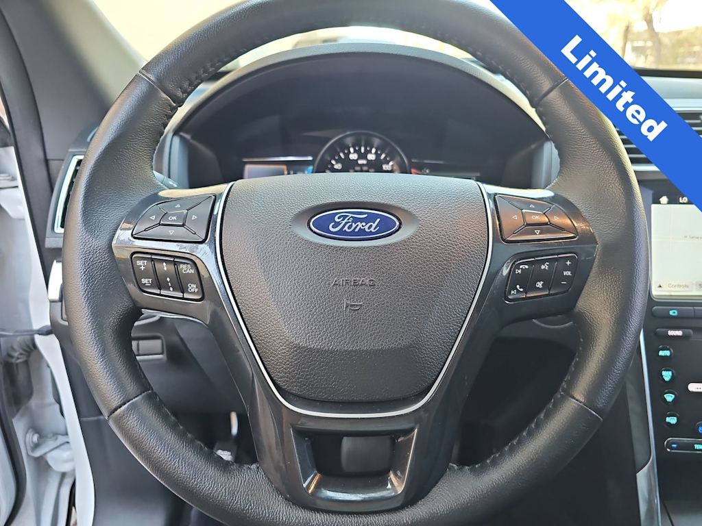 Thumbnail: 2019 Ford Explorer - 14