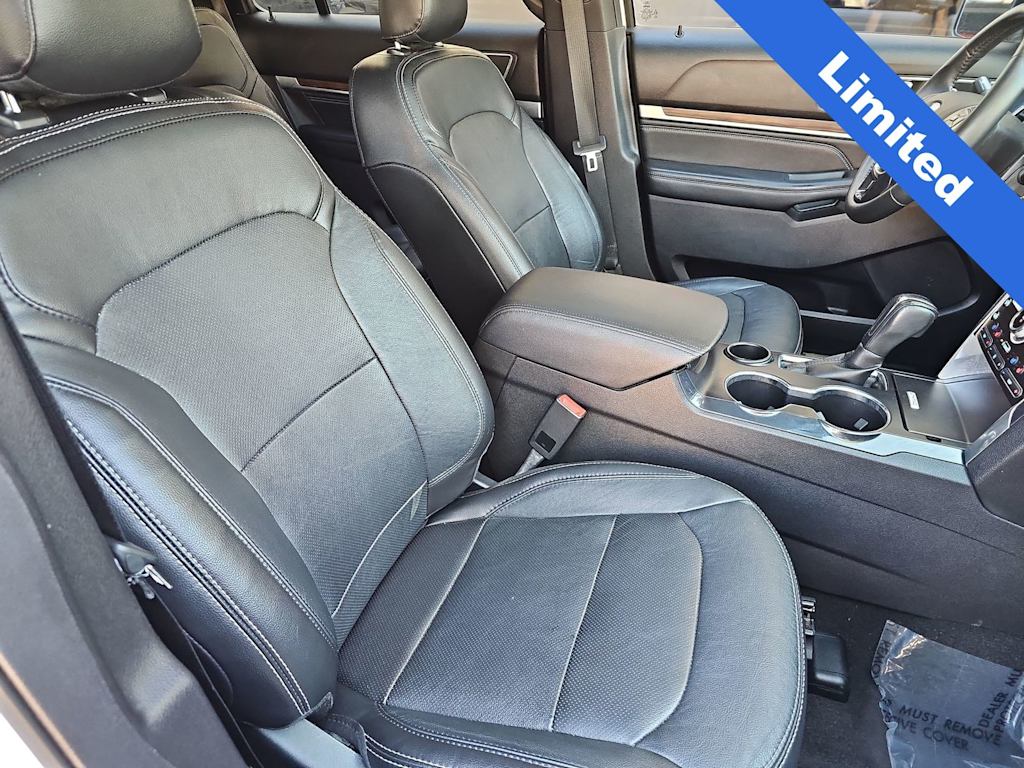 Thumbnail: 2019 Ford Explorer - 12