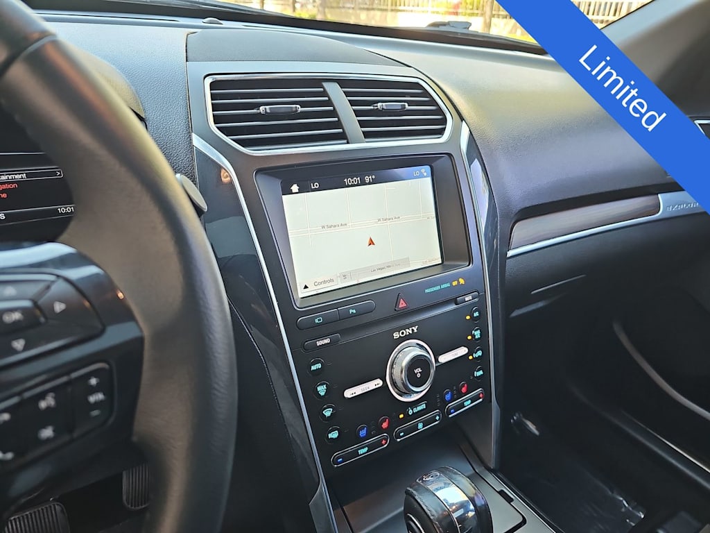 Thumbnail: 2019 Ford Explorer - 15