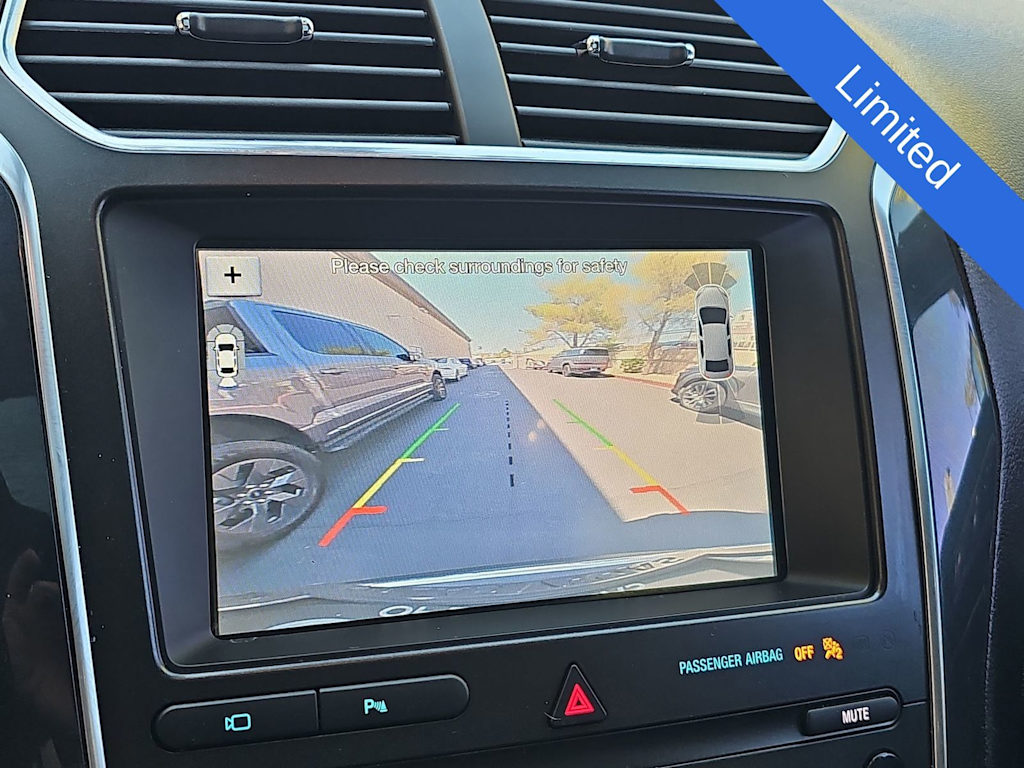 Thumbnail: 2019 Ford Explorer - 26