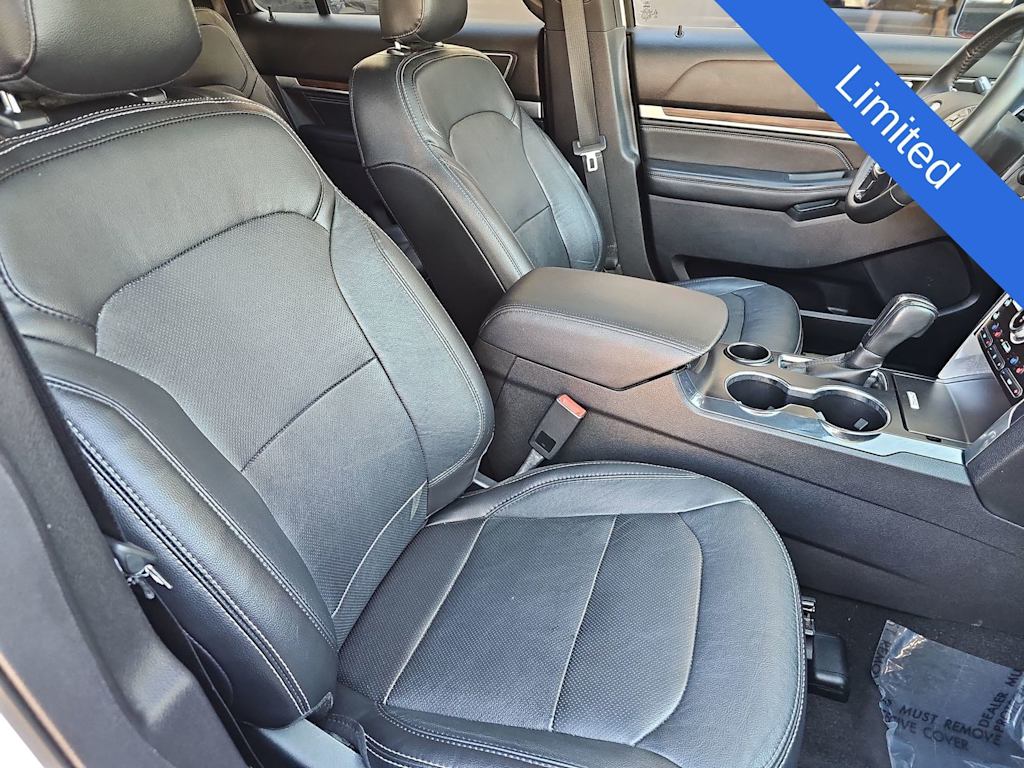 Thumbnail: 2019 Ford Explorer - 12
