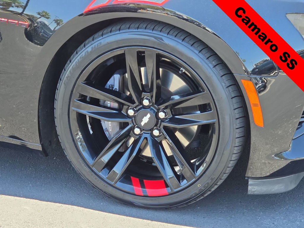 Thumbnail: 2018 Chevrolet Camaro - 8