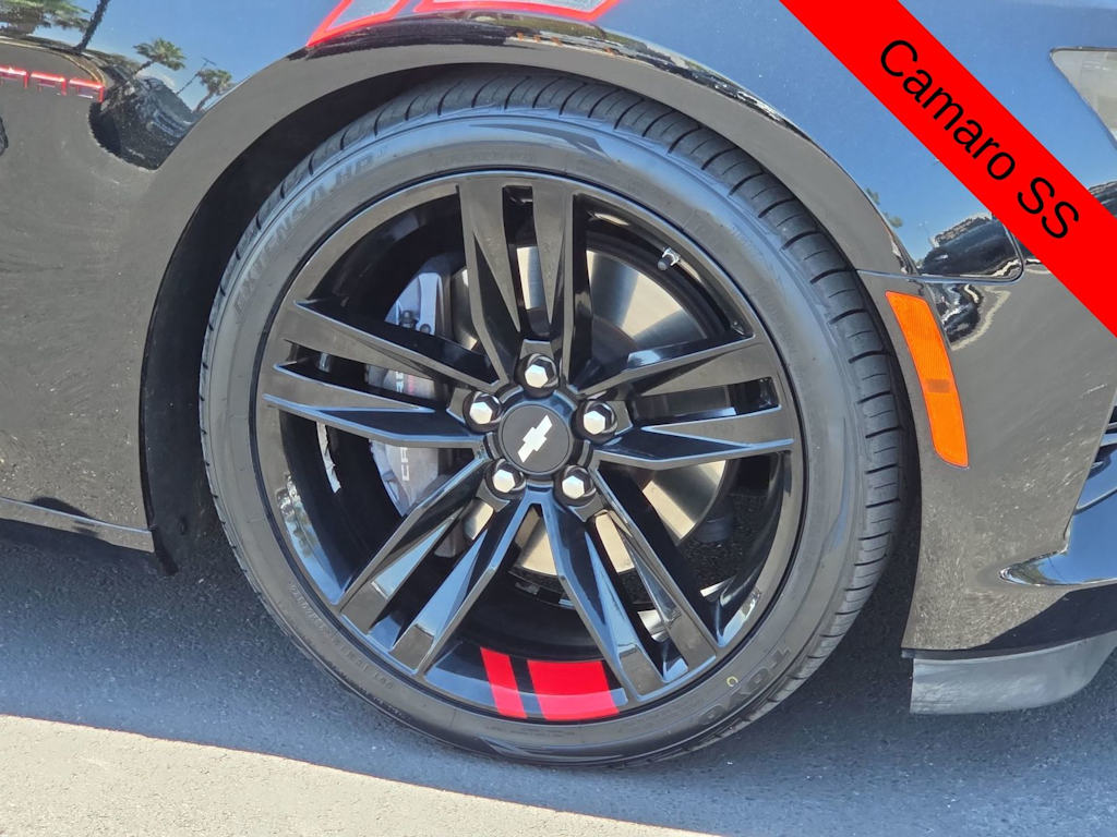 Thumbnail: 2018 Chevrolet Camaro - 8