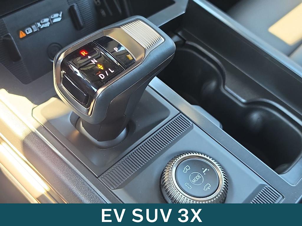 Thumbnail: 2024 GMC Hummer EV - 14