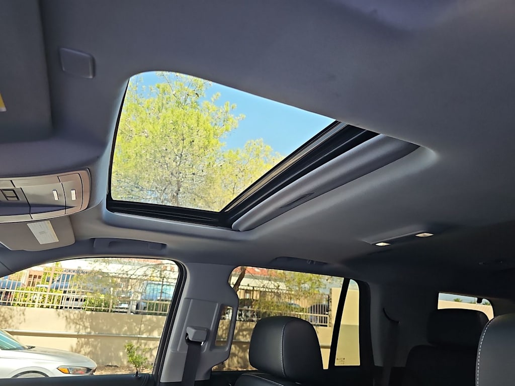 Thumbnail: 2020 Chevrolet Tahoe - 28