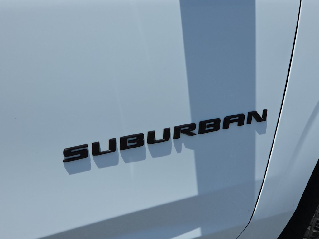 Thumbnail: 2024 Chevrolet Suburban - 7