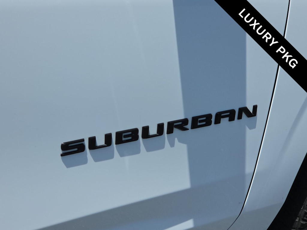 Thumbnail: 2024 Chevrolet Suburban - 7