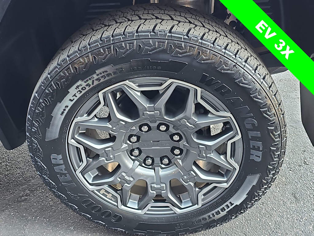 Thumbnail: 2024 GMC Hummer EV - 8