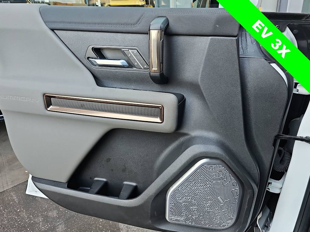 Thumbnail: 2024 GMC Hummer EV - 27