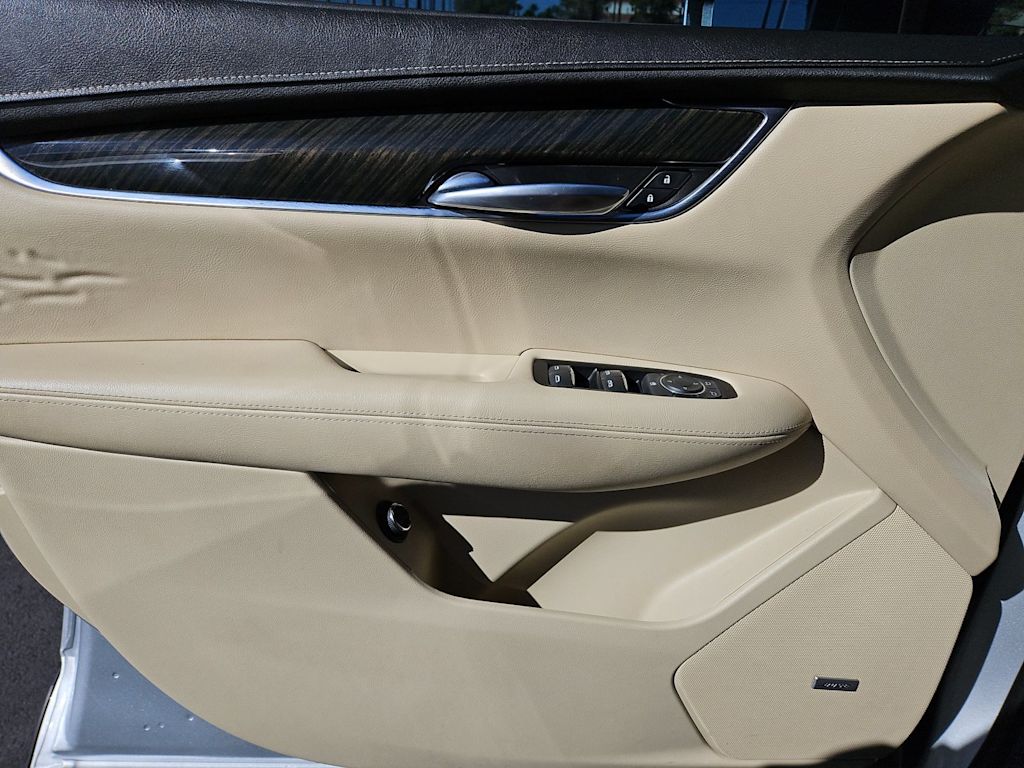 Thumbnail: 2018 Cadillac XT5 - 27