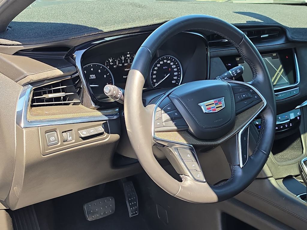 Thumbnail: 2018 Cadillac XT5 - 2