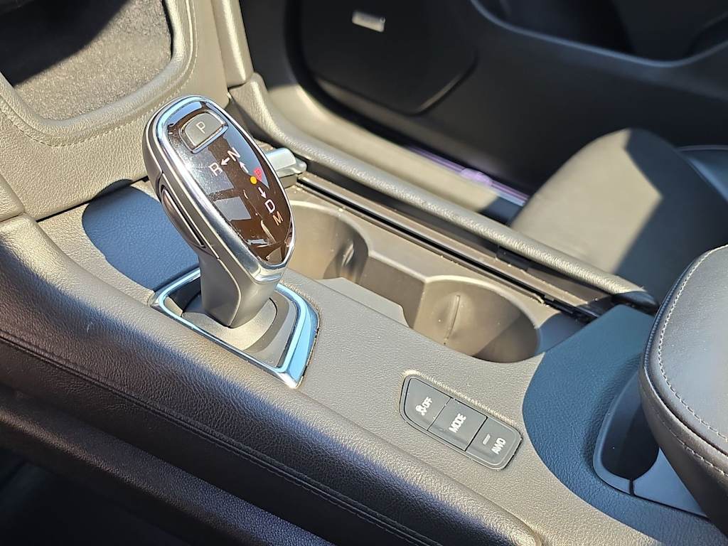 Thumbnail: 2018 Cadillac XT5 - 16