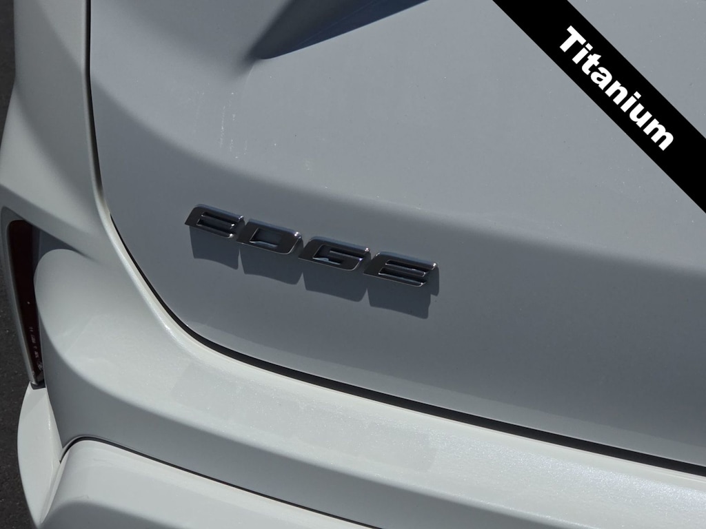 Thumbnail: 2020 Ford Edge - 7