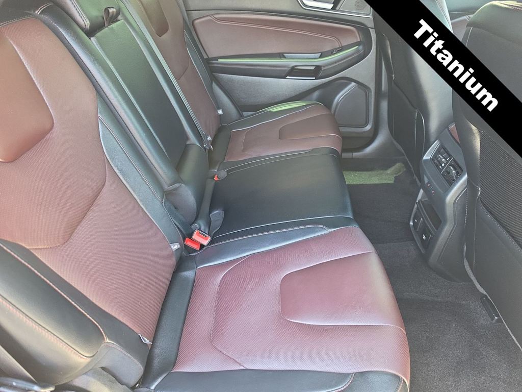 Thumbnail: 2020 Ford Edge - 12