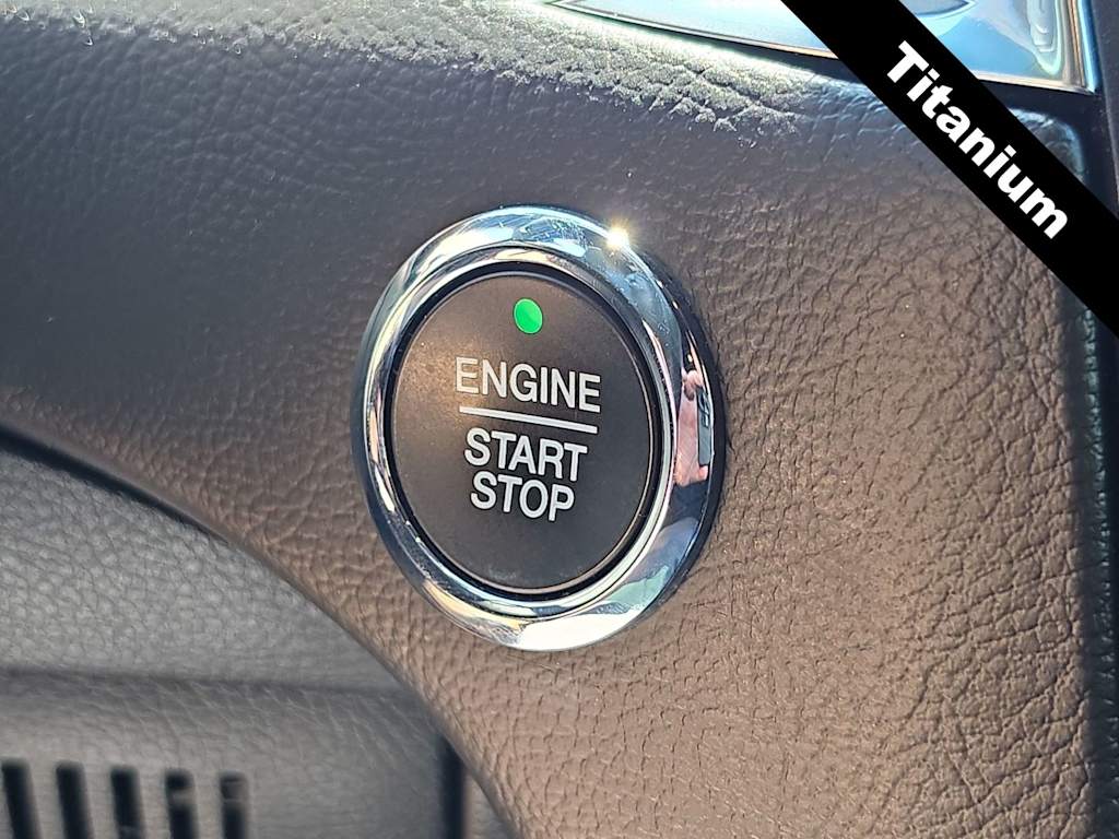 Thumbnail: 2020 Ford Edge - 25