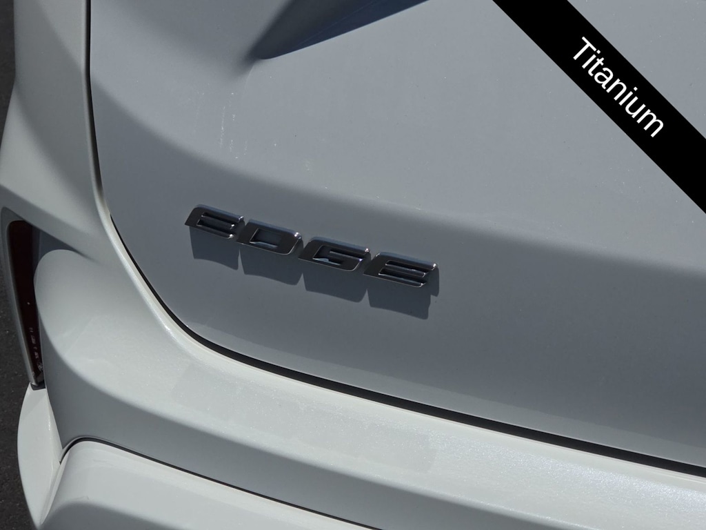 Thumbnail: 2020 Ford Edge - 7