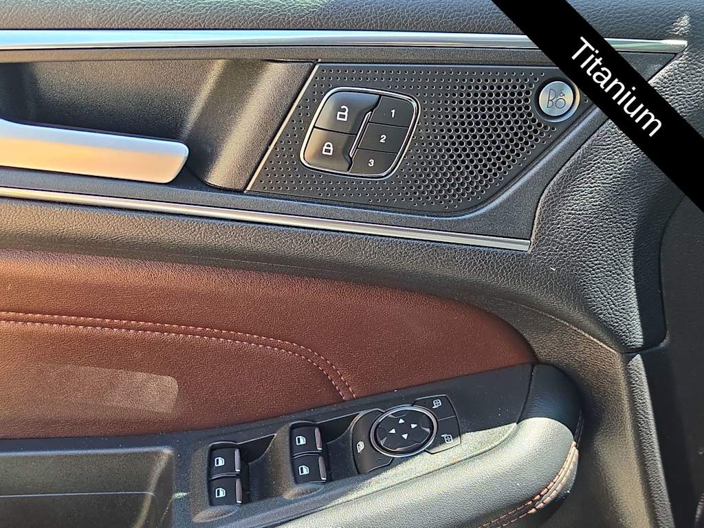 Thumbnail: 2020 Ford Edge - 31