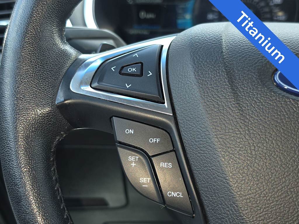 Thumbnail: 2018 Ford Edge - 27
