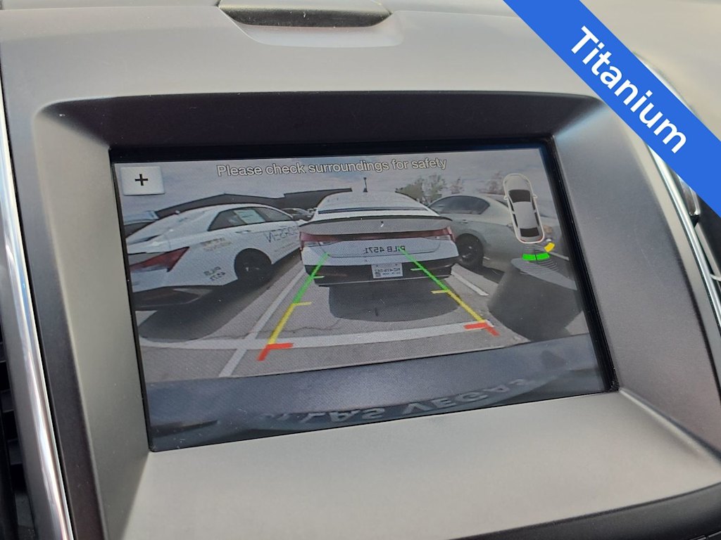 Thumbnail: 2018 Ford Edge - 25