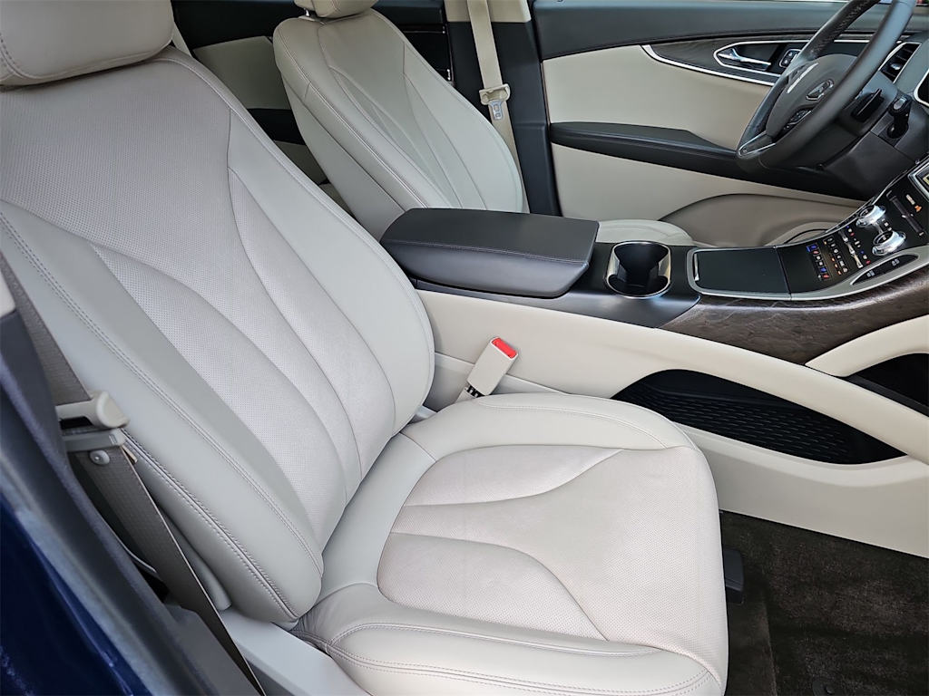 Thumbnail: 2018 Lincoln MKX - 11