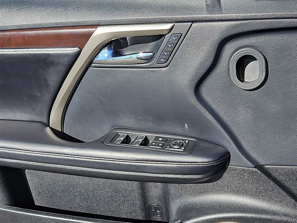 Thumbnail: 2020 Lexus RX - 30