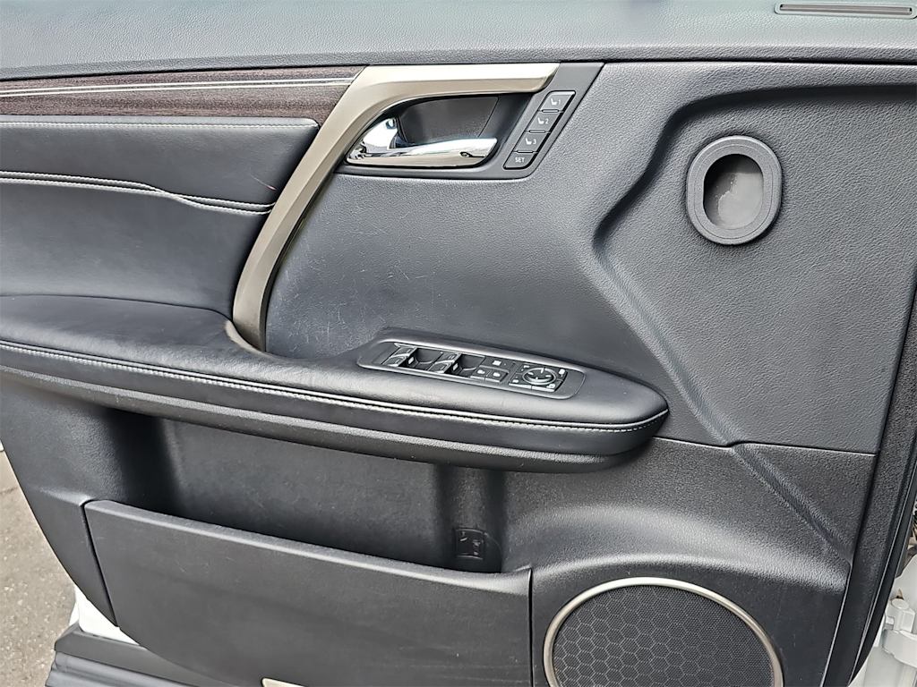 Thumbnail: 2020 Lexus RX - 28