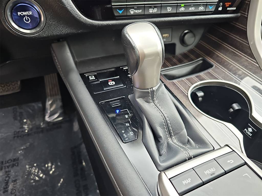 Thumbnail: 2020 Lexus RX - 15