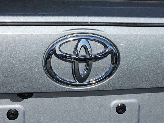 2024 Toyota RAV4 XLE Premium 7