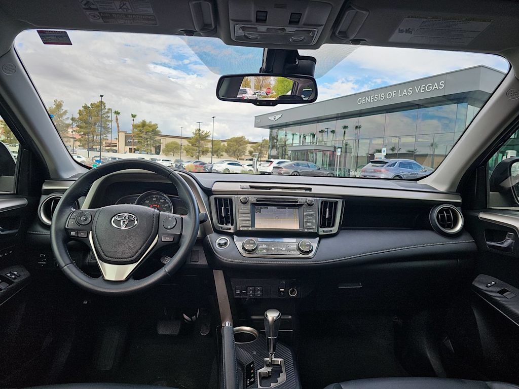 Thumbnail: 2015 Toyota RAV4 - 9