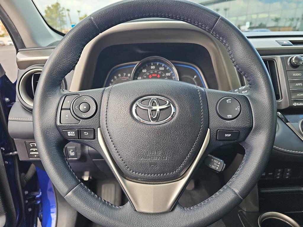 Thumbnail: 2015 Toyota RAV4 - 13
