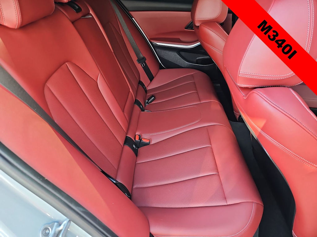 Thumbnail: 2025 BMW 3 Series - 12