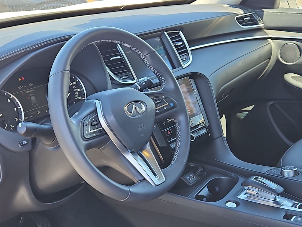 Thumbnail: 2025 INFINITI QX50 - 2