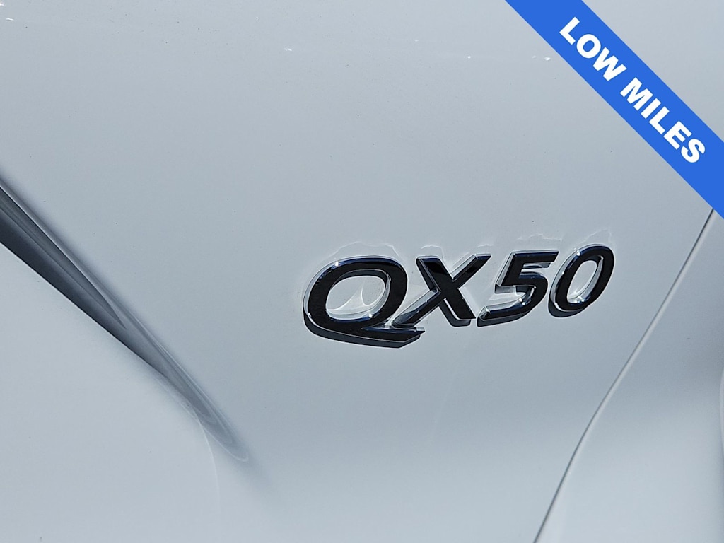 Thumbnail: 2025 INFINITI QX50 - 7