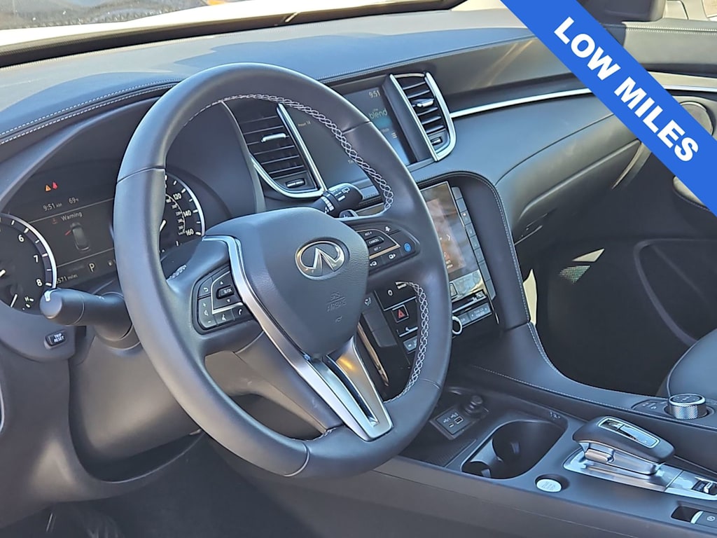 Thumbnail: 2025 INFINITI QX50 - 2