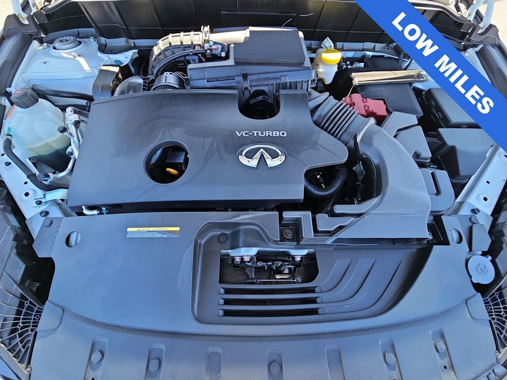 Thumbnail: 2025 INFINITI QX50 - 9