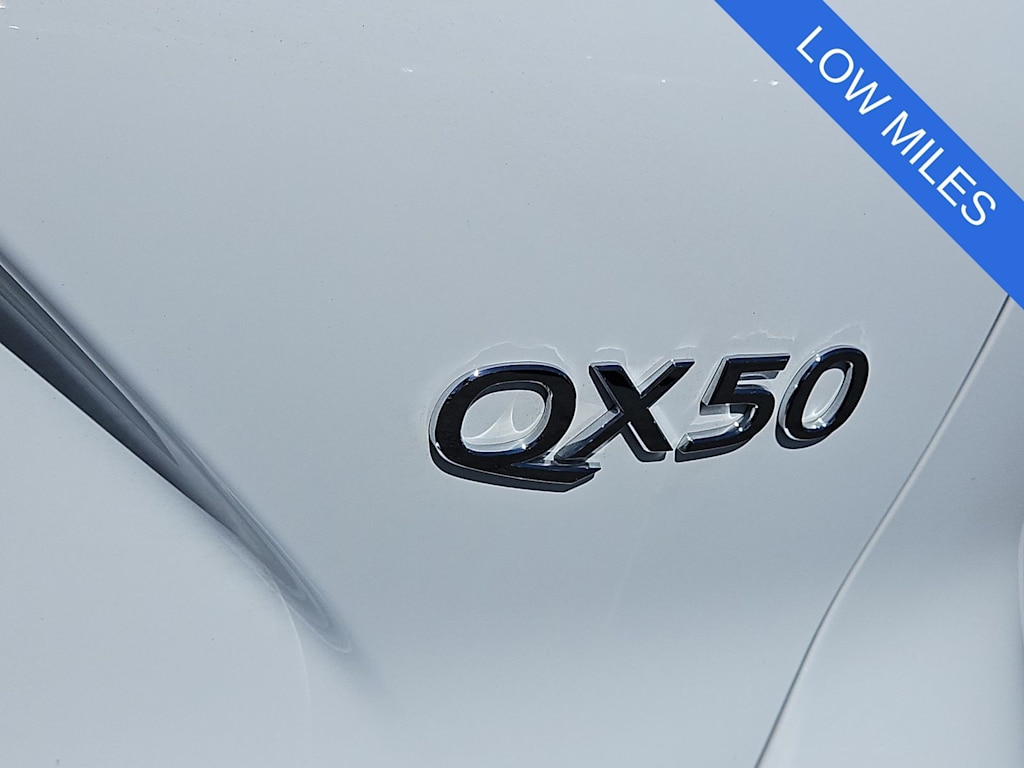 Thumbnail: 2025 INFINITI QX50 - 7