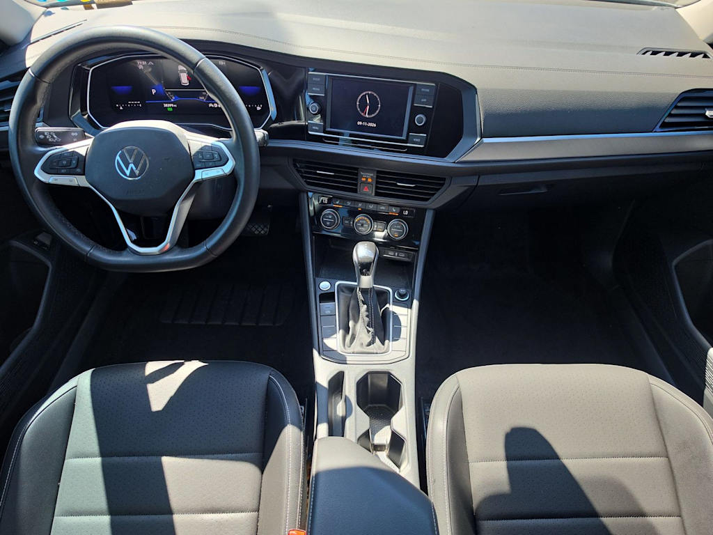 Thumbnail: 2024 Volkswagen Jetta - 10