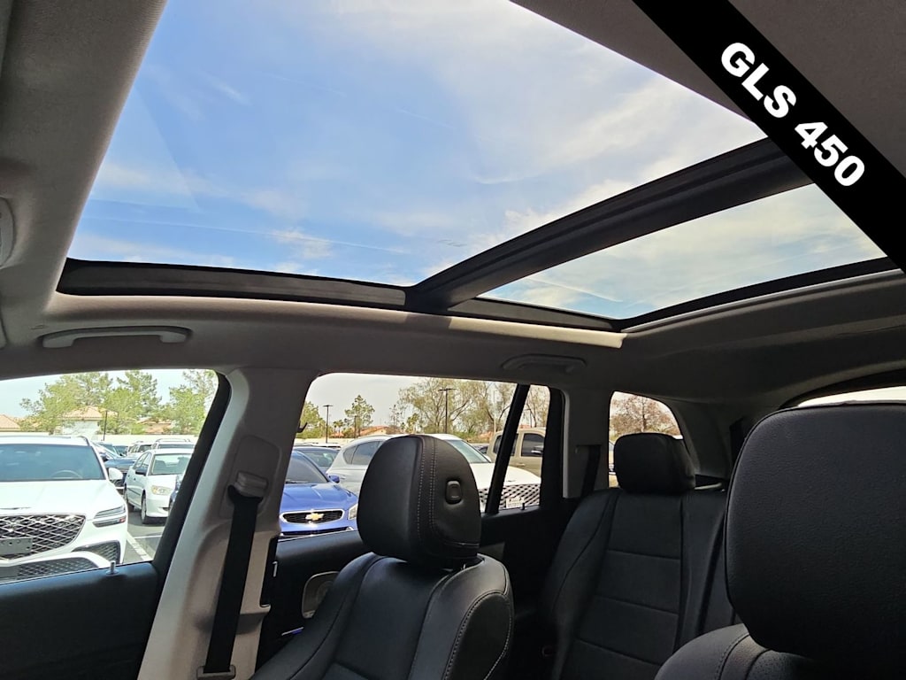Thumbnail: 2024 Mercedes-Benz GLS - 29