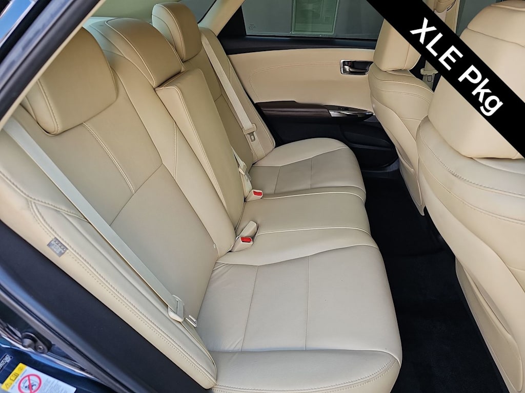 Thumbnail: 2017 Toyota Avalon - 11