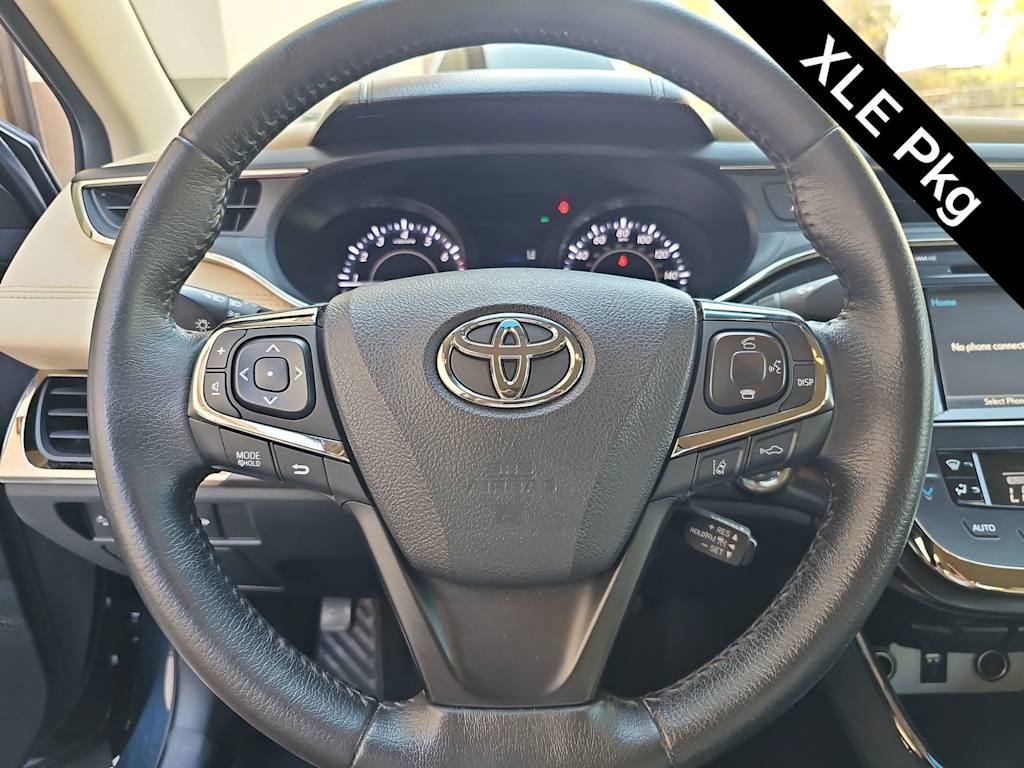 Thumbnail: 2017 Toyota Avalon - 8